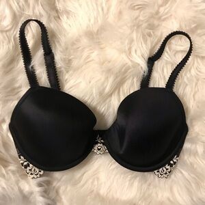 WACOAL 32DD/32E Black Embrace Lace Contour Bra 65391